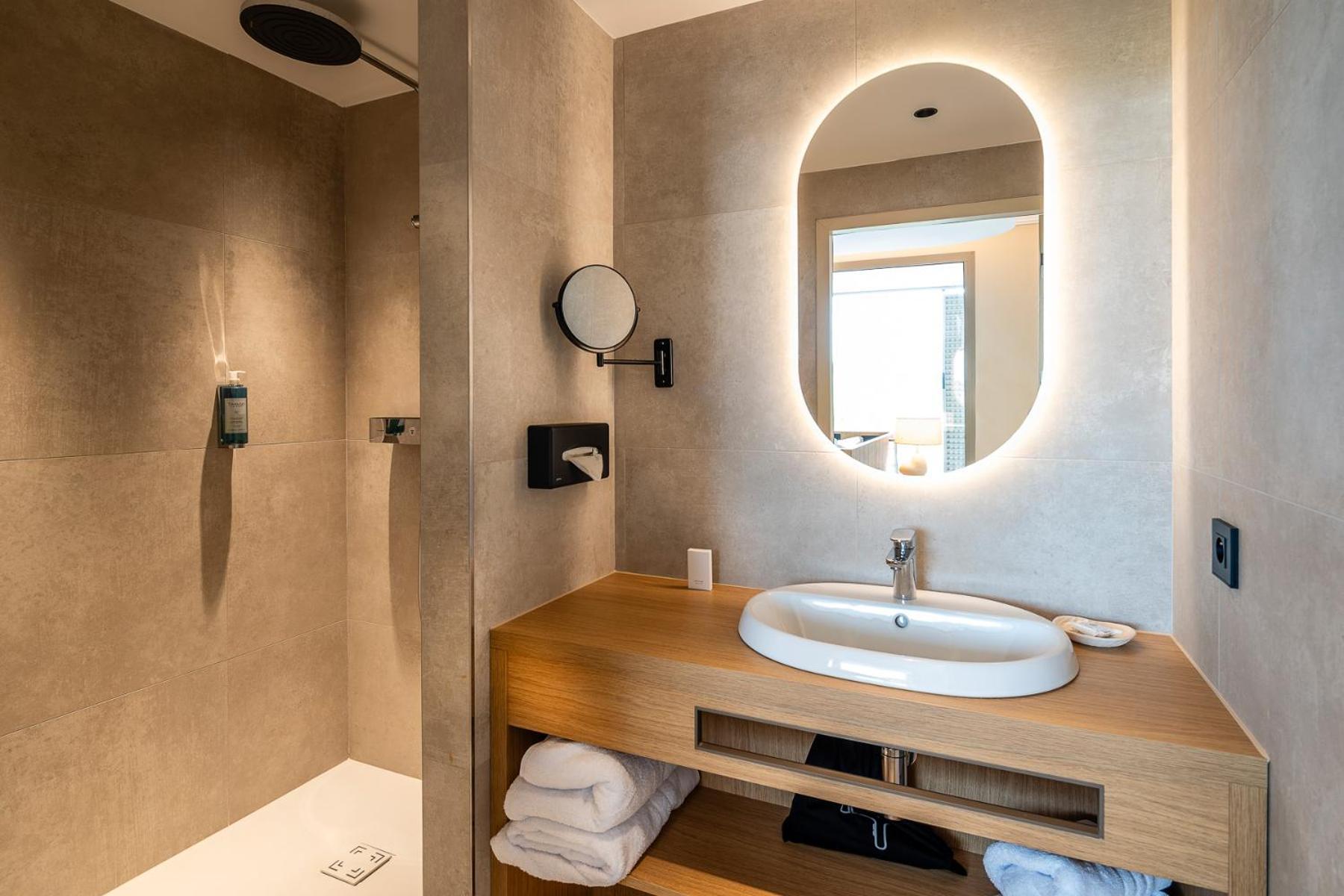 Hotel Horizon Resort Massane Baillargues Bagian luar foto