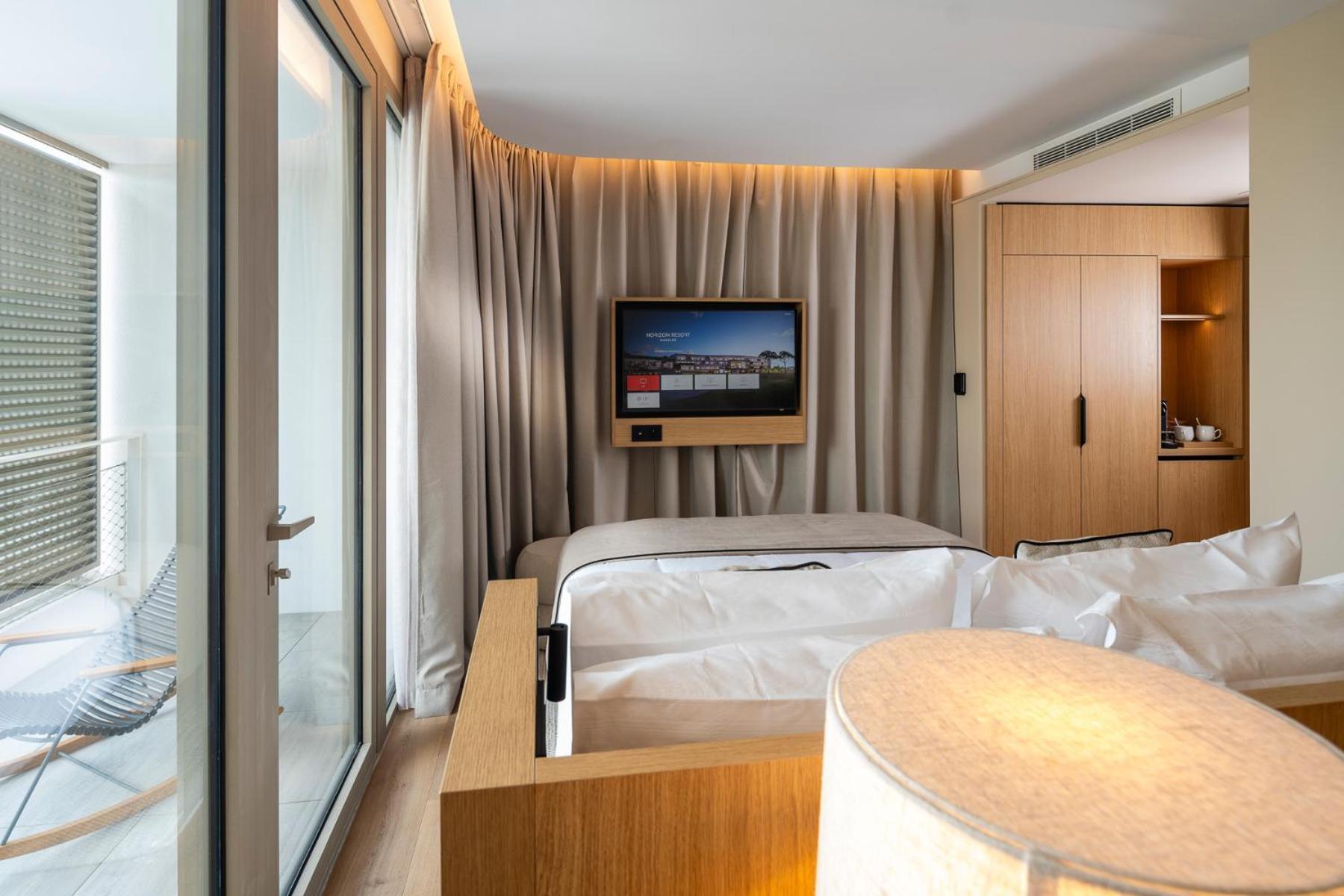 Hotel Horizon Resort Massane Baillargues Bagian luar foto