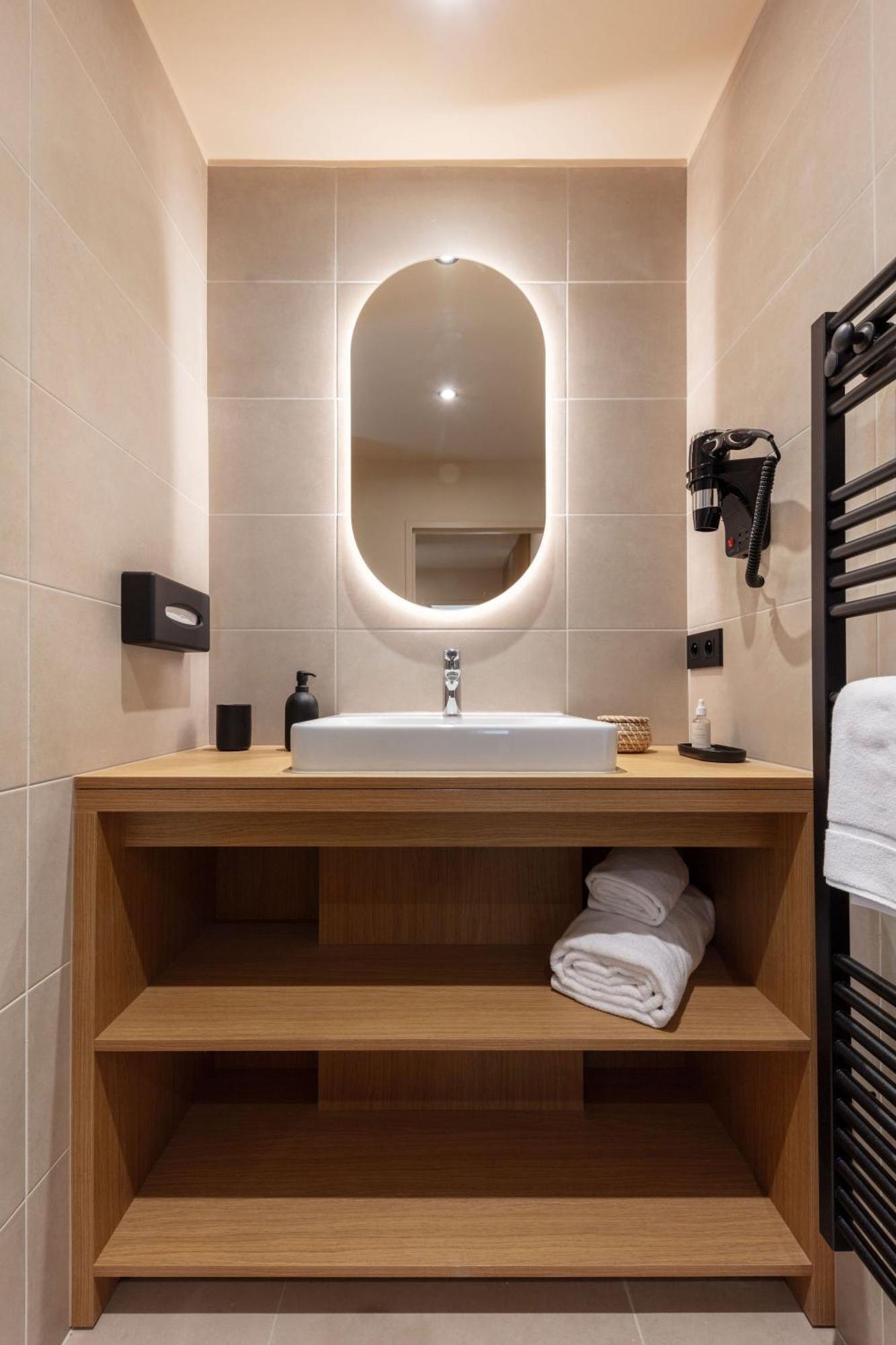 Hotel Horizon Resort Massane Baillargues Bagian luar foto