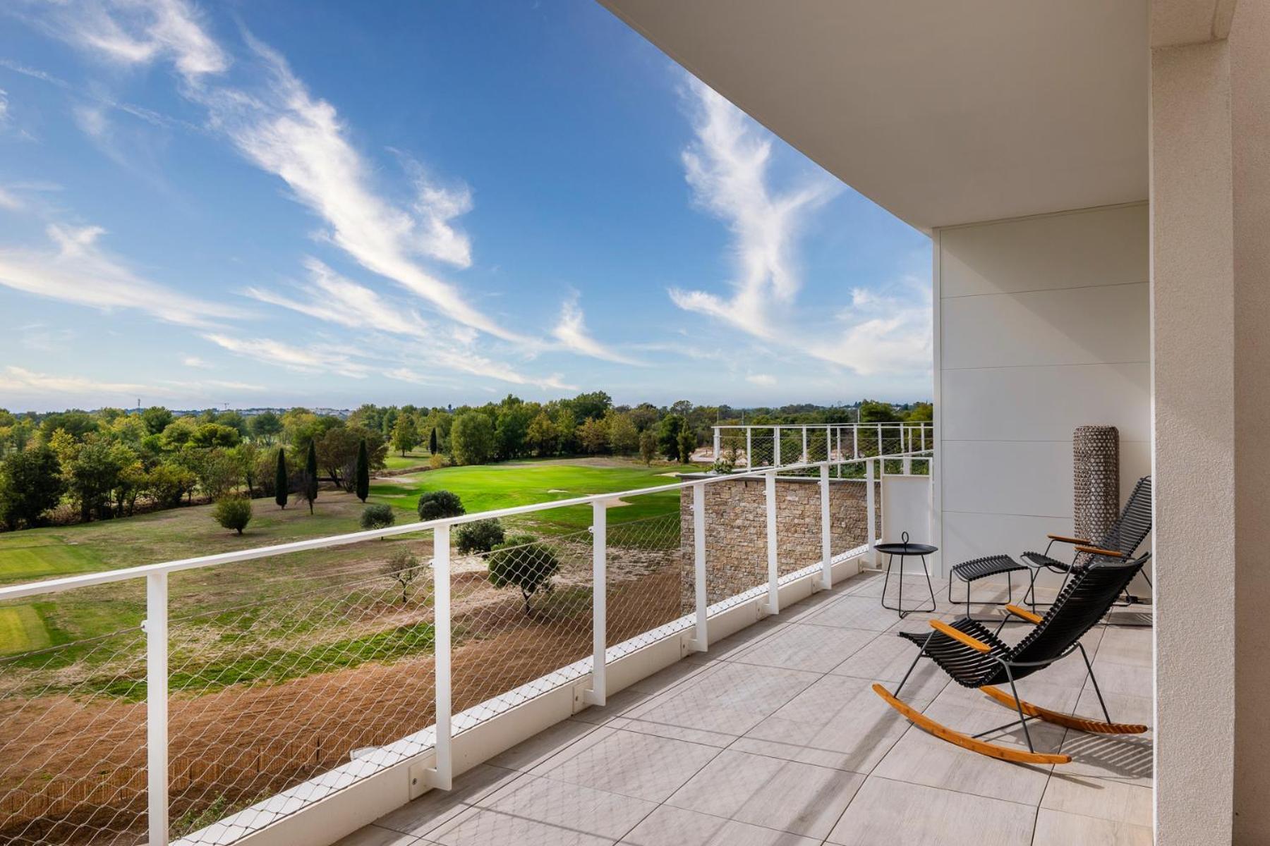 Hotel Horizon Resort Massane Baillargues Bagian luar foto